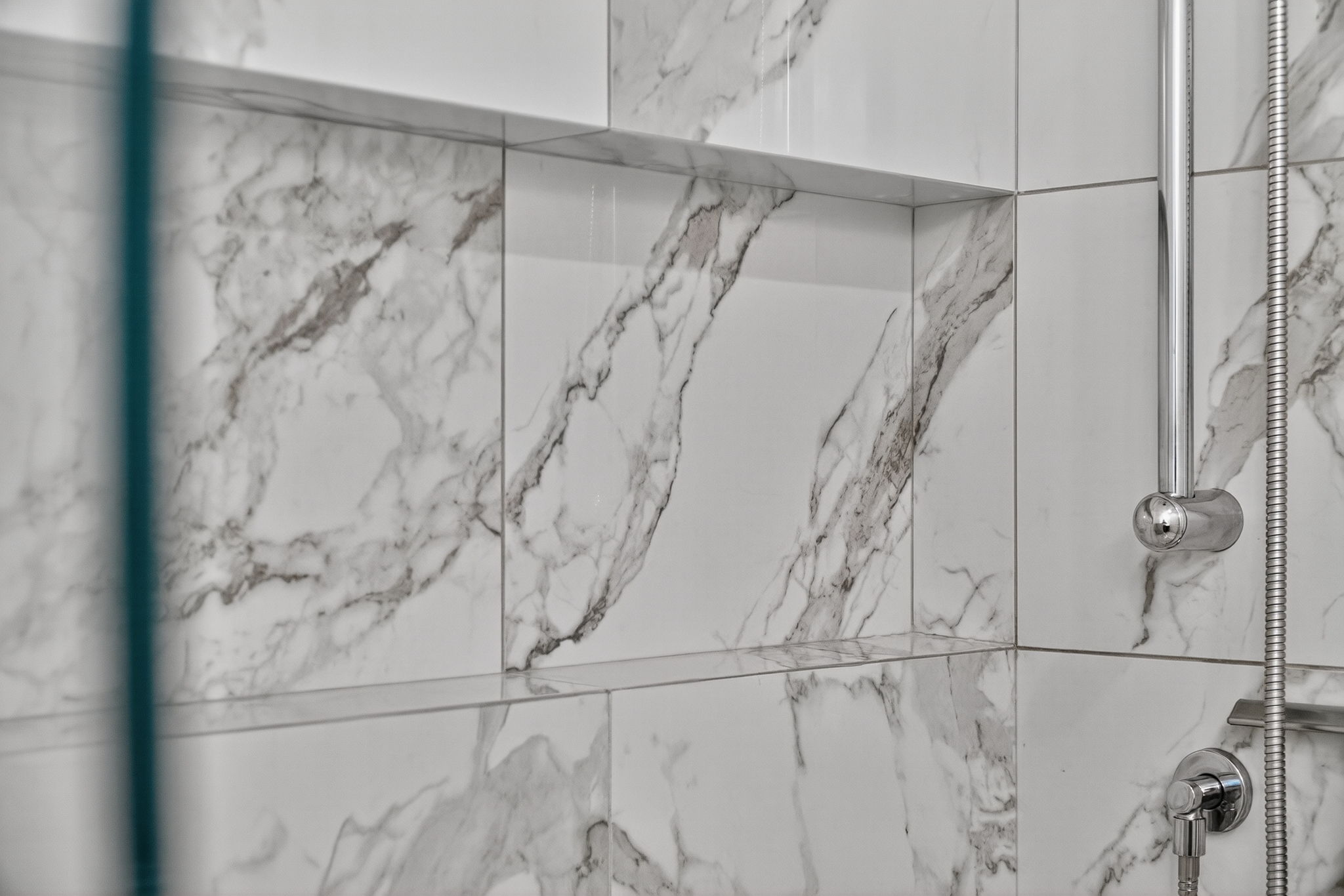 Curbless shower renovation detail