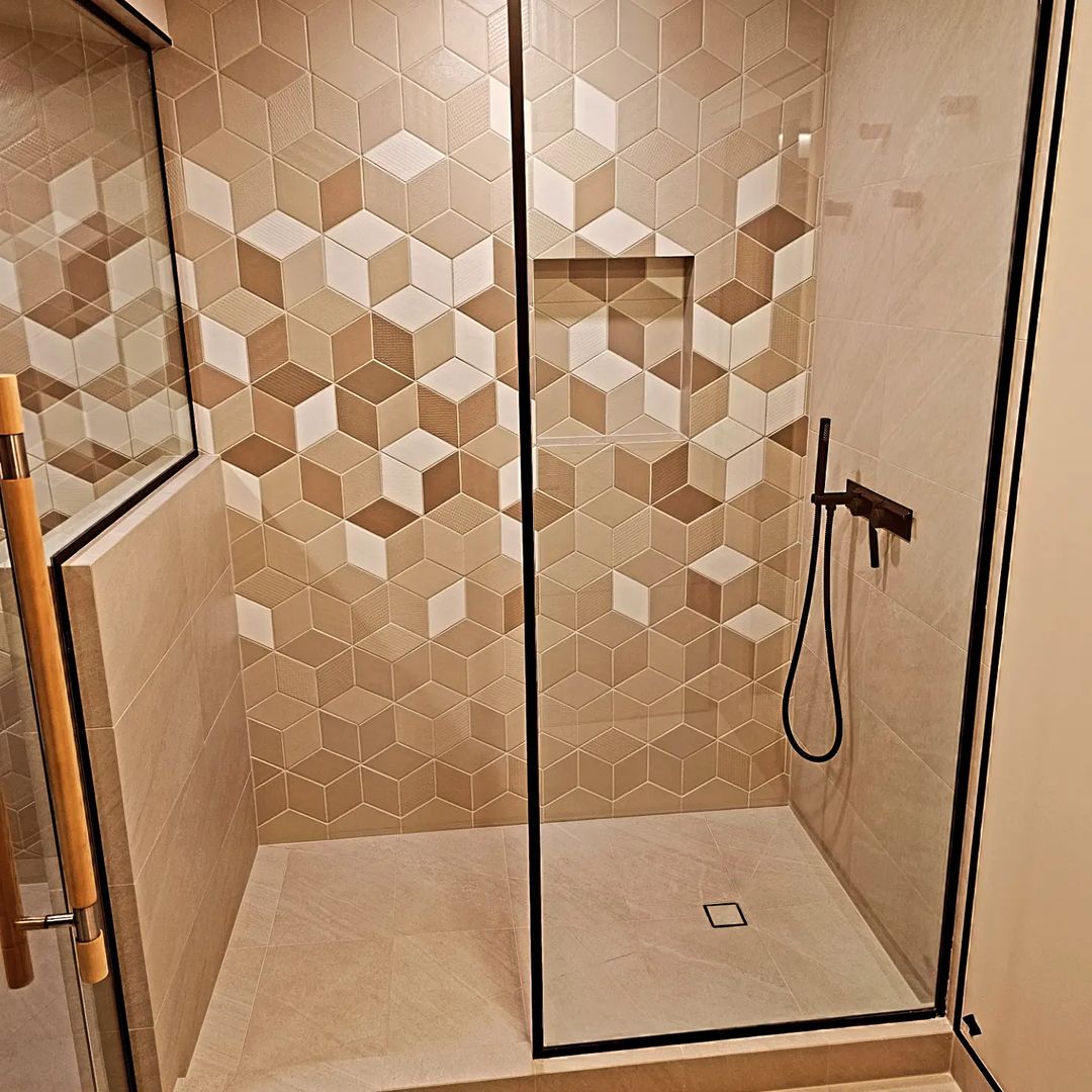 Bathroom sauna renovation Toronto - marble and porcelain tile detail